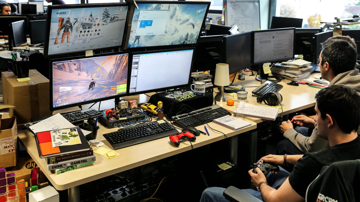 Image représentant des dévellopeurs de jeux vidéo